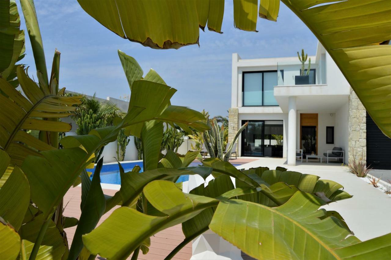 Villa With Private Pool Llobregales Eksteriør bilde